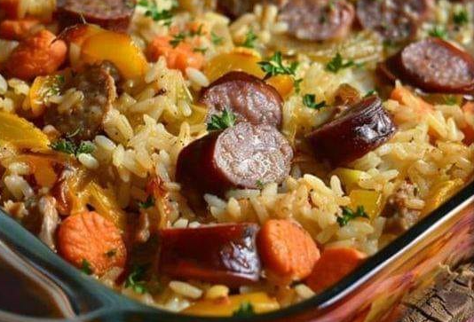 Arroz à Portuguesa fácil e delicioso