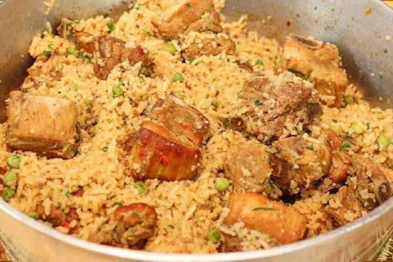 Arroz com costelinha de porco da Vovó