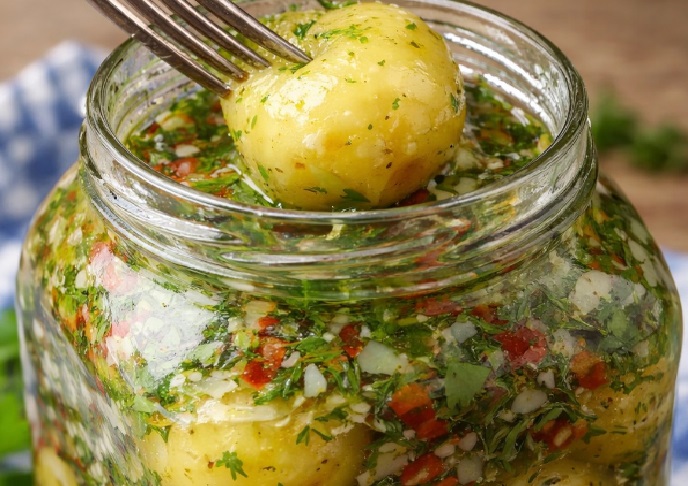 Batatas em Conserva com Ervas e Pimenta