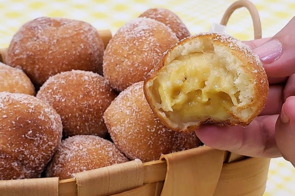 Bolinho de chuva recheado da vovó