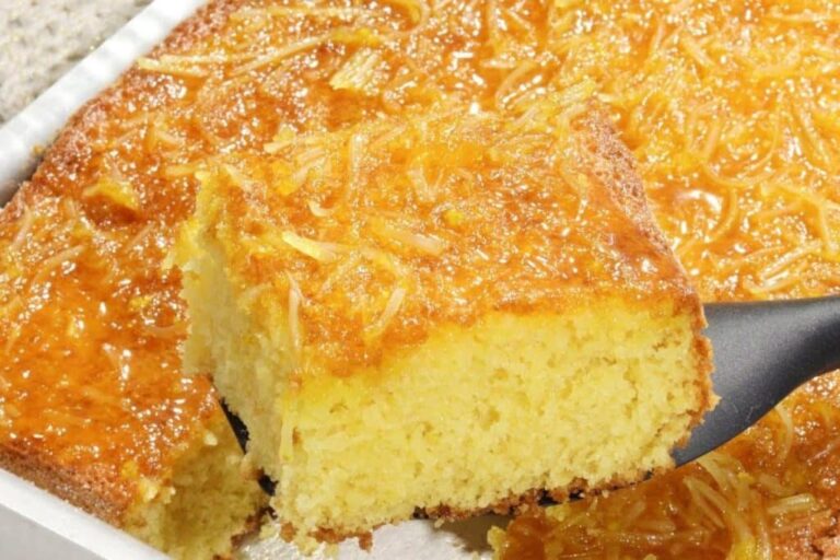 Bolo de laranja com cobertura