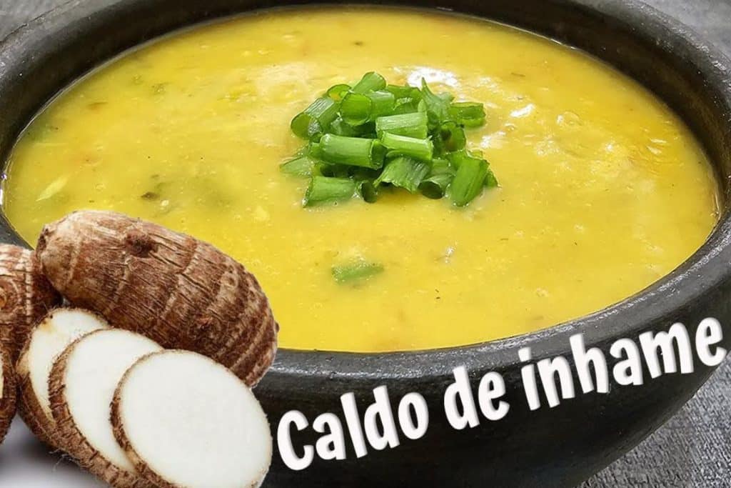 Caldo de inhame cremoso e delicioso