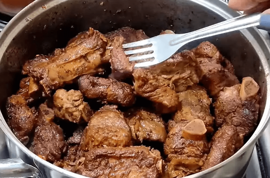 Costelinha de Porco douradinha e suculenta