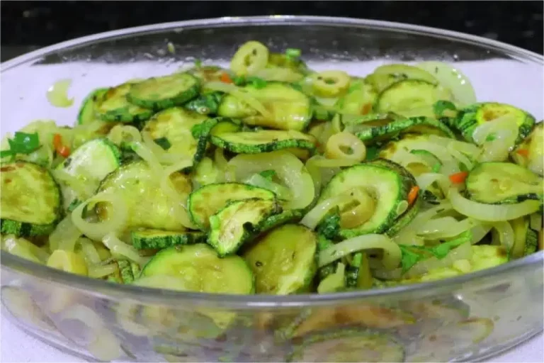 Escabeche de abobrinha de restaurante