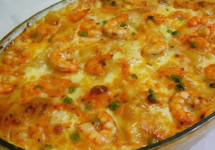 Estrogonofe de Camarão com Requeijão