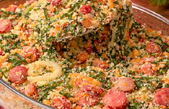 Farofa de Linguiça com Couve