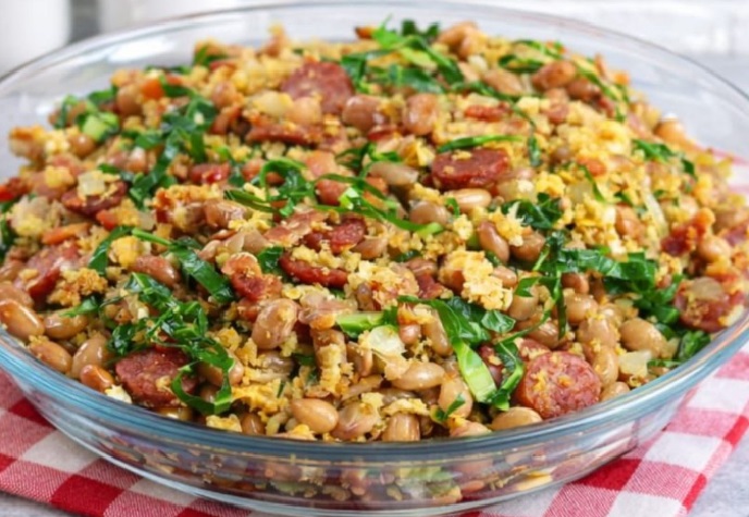 Feijão tropeiro do tio Mauro