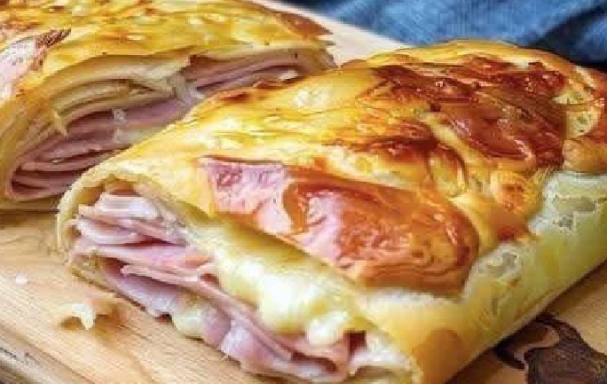 Folhado de Presunto e Queijo com Massa Crocante