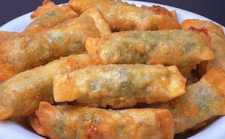 Massinha frita com farinha e água