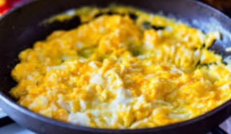 Ovos Mexidos de Hotel