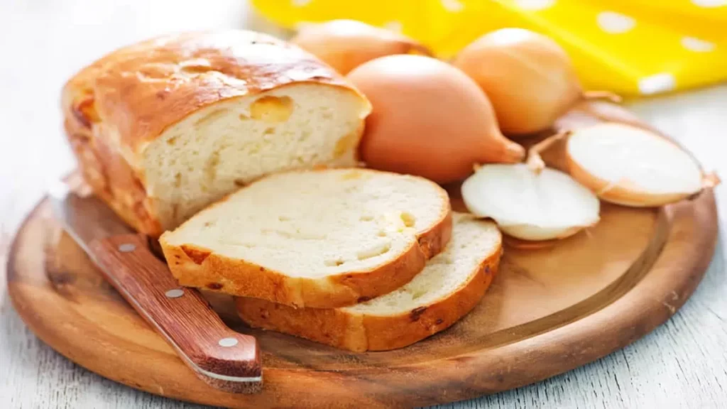 Pão de cebola de liquidificador sem farinha de trigo