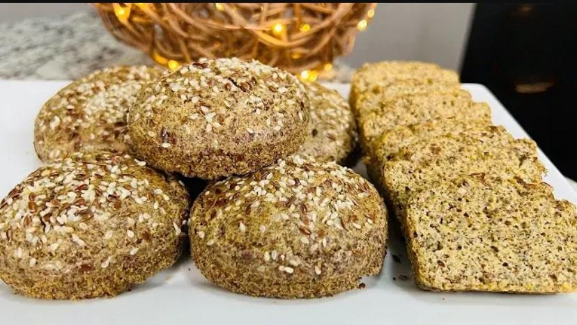 Pão de chia e linhaça sem farinha de trigo