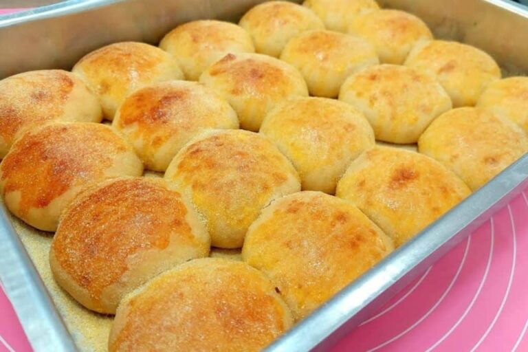 Pão de milho que aprendi em um hotel fazenda