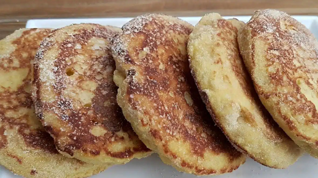 Pãozinho de banana feito em 10 minutos