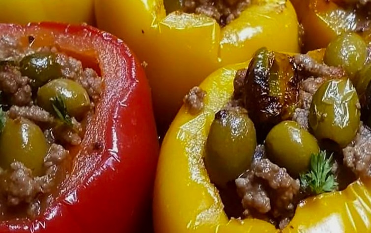 Pimentão Recheado com Carne Moída