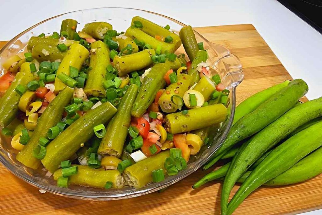 Salada de quiabo temperadinha e saborosa