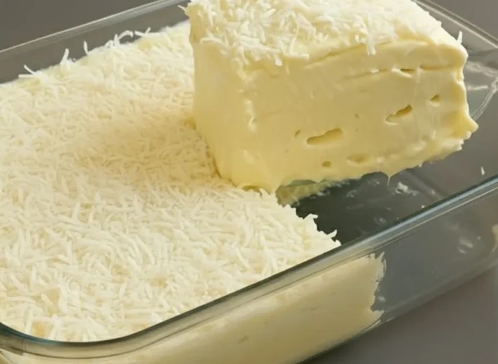 Sobremesa de abacaxi rápida e saborosa